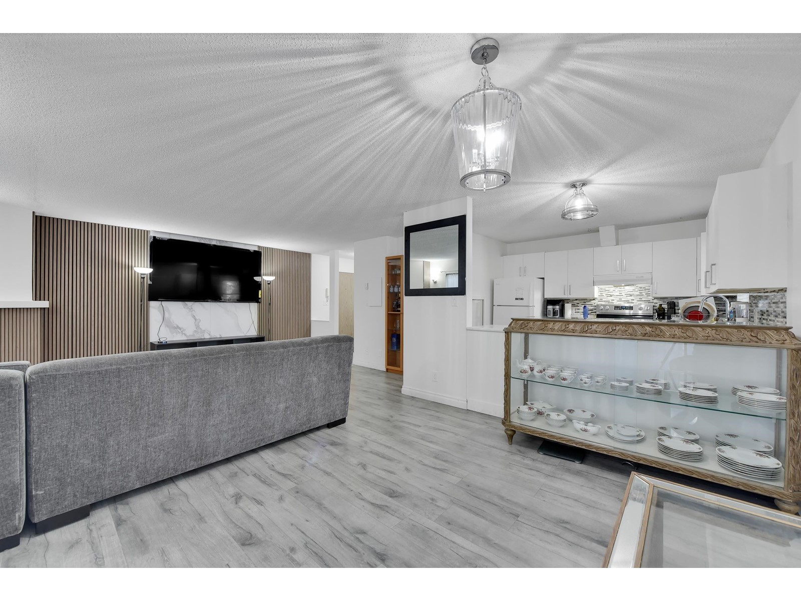 203 7064 133b Street, Surrey, British Columbia  V3W 8A4 - Photo 5 - R3009640