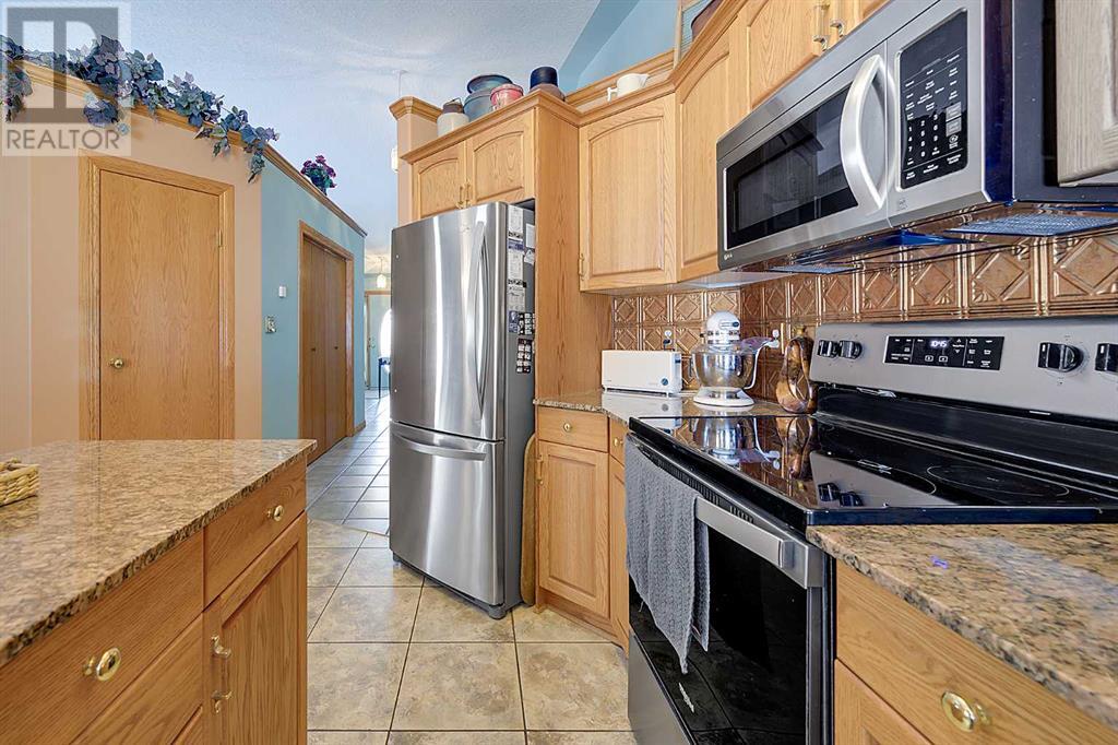 27, 26110 11 Highway, Rural Red Deer County, Alberta  T4E 1C2 - Photo 13 - A2227058