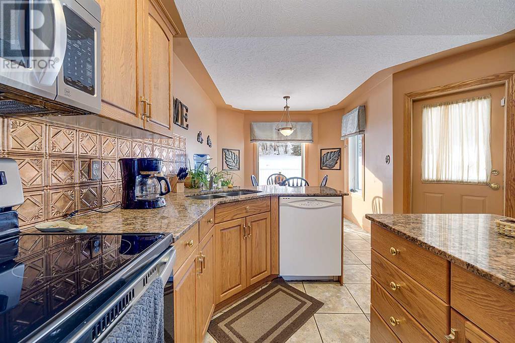 27, 26110 11 Highway, Rural Red Deer County, Alberta  T4E 1C2 - Photo 14 - A2227058