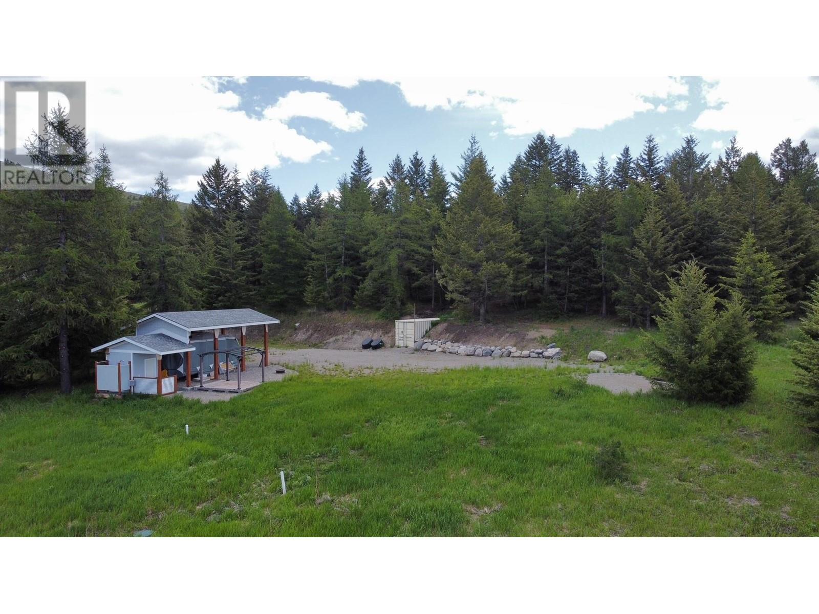 1284 TIMBERWOLF Trail Road, bridesville, British Columbia V0H1Y0