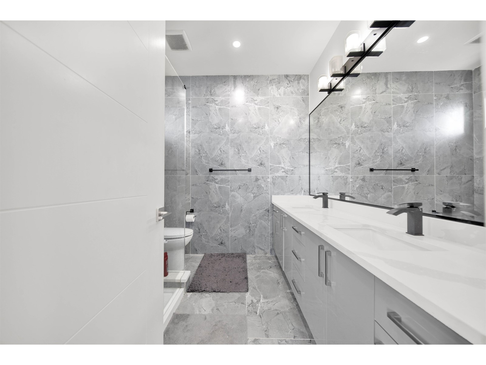 19415 70 Avenue, Surrey, British Columbia  V4N 1N2 - Photo 14 - R3007553