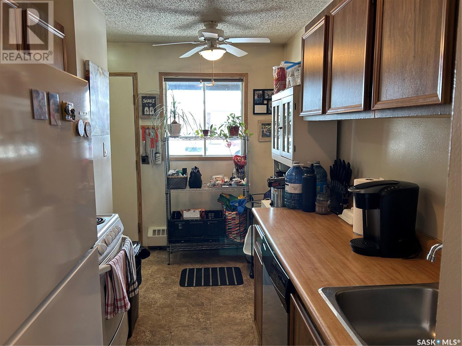 106 15 Alport Crescent, Regina, Saskatchewan  S4R 8C6 - Photo 4 - SK007685