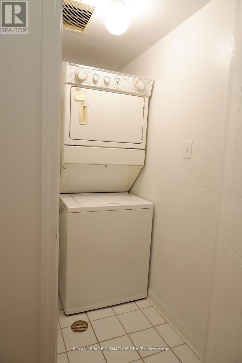 12 - 4620 Guildwood Way, Mississauga, Ontario  L5R 4H5 - Photo 8 - W12158284