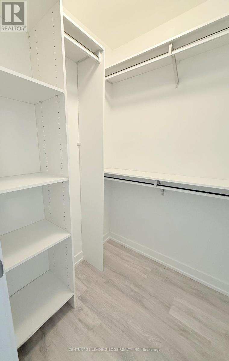 404 - 8 Olympic Garden Drive, Toronto (Newtonbrook East), Ontario  M2M 0B9 - Photo 6 - C12190667