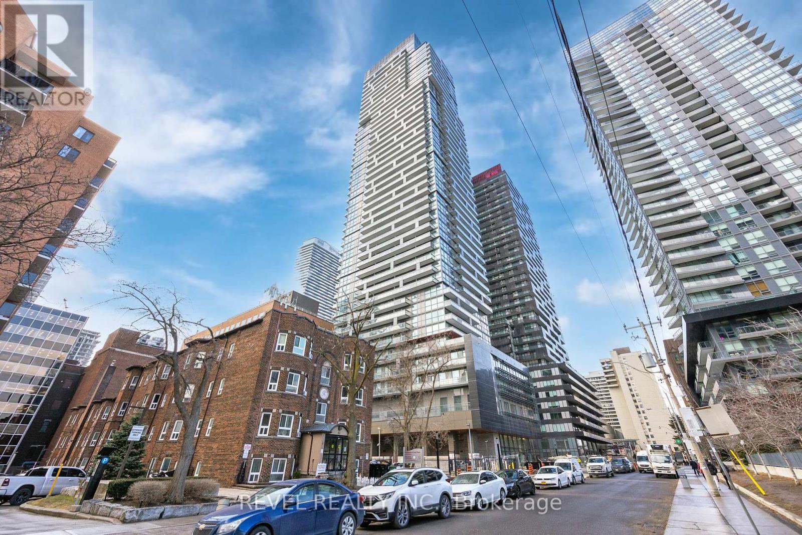 1210 - 39 ROEHAMPTON AVENUE, Toronto, Ontario