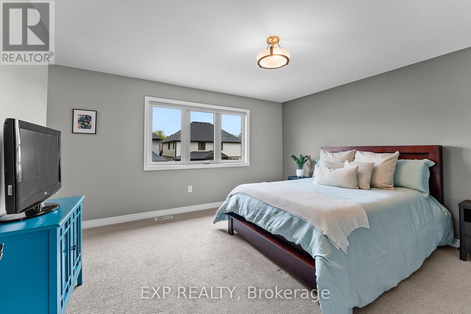 9345 Eagle Ridge Drive, Niagara Falls, Ontario  L2H 0G3 - Photo 25 - X12151172