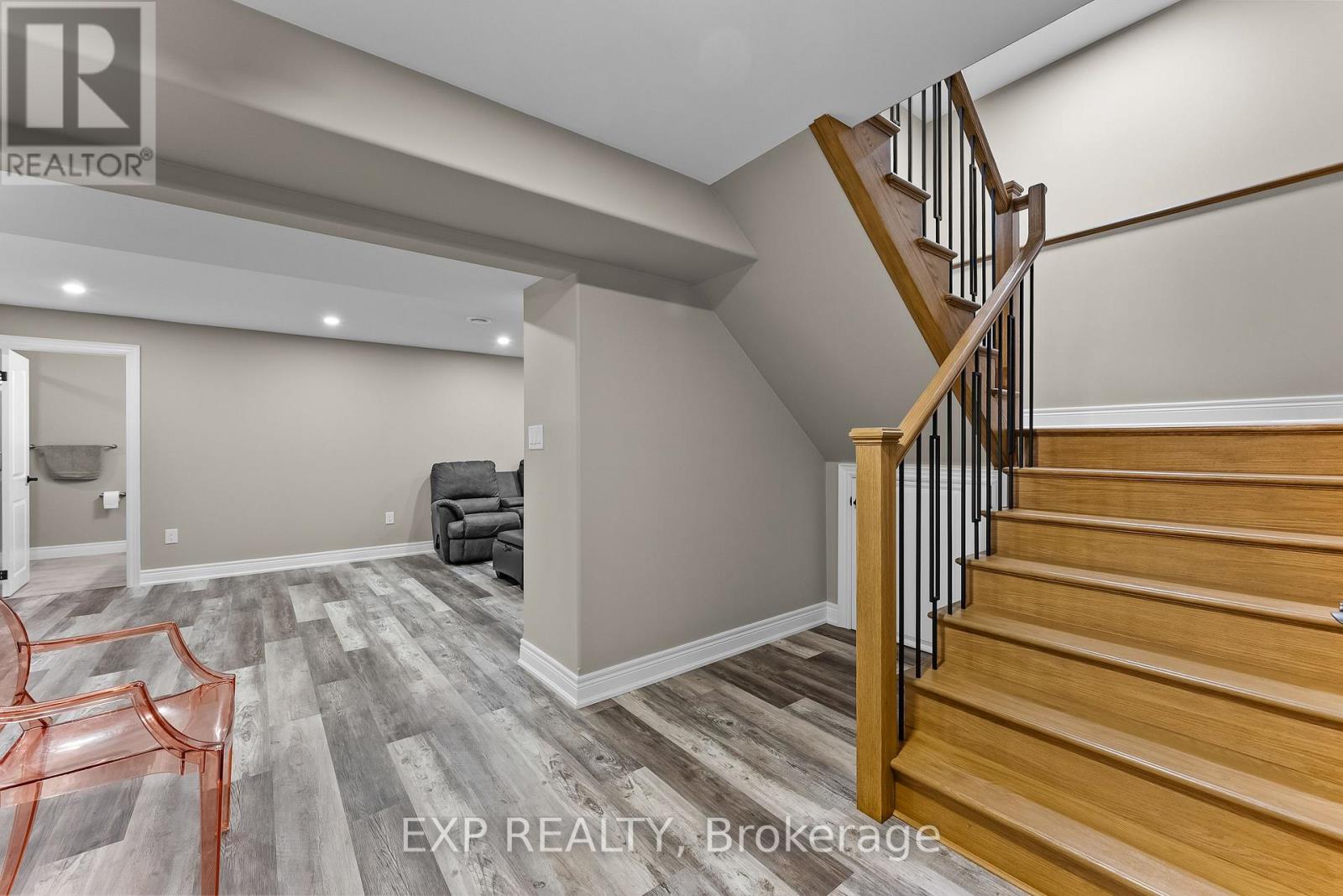9345 Eagle Ridge Drive, Niagara Falls, Ontario  L2H 0G3 - Photo 33 - X12151172