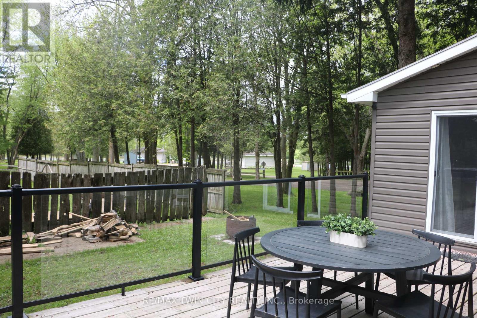 417 - 1652 Puddicombe Rd Road, Wilmot, Ontario  N3A 3C3 - Photo 4 - X12095847