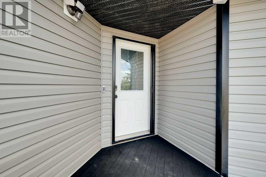 Property at 224 Lindsay Avenue image 4