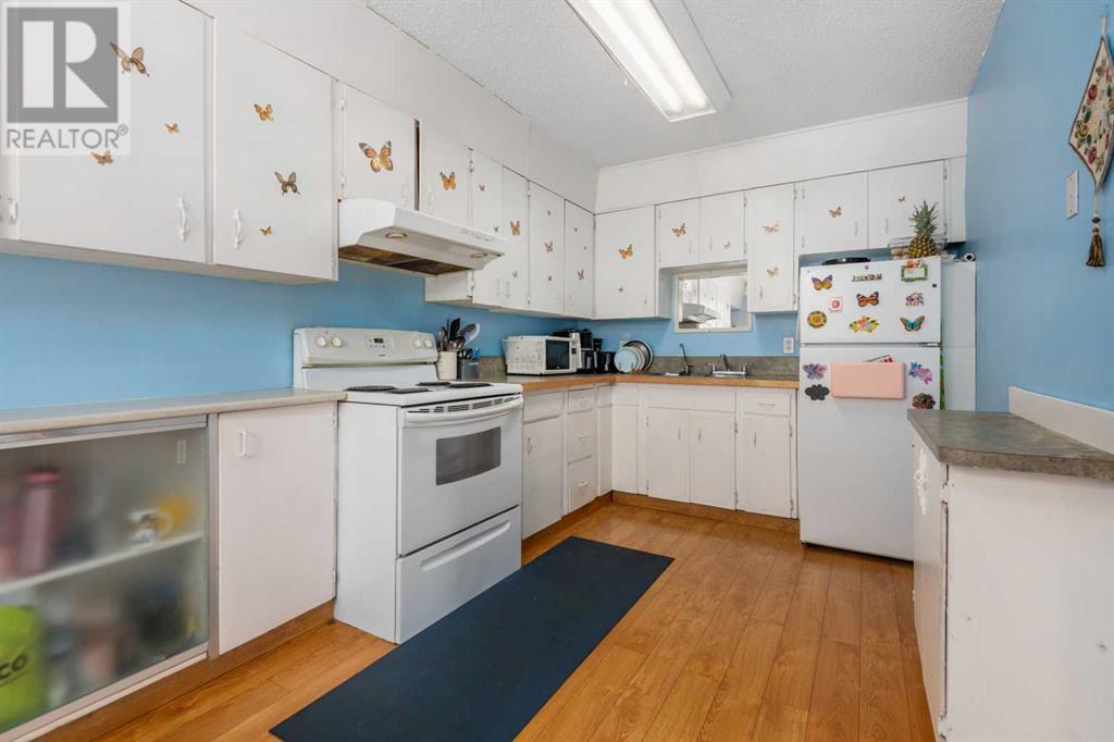 Property at 3926 29A Avenue SE image 5