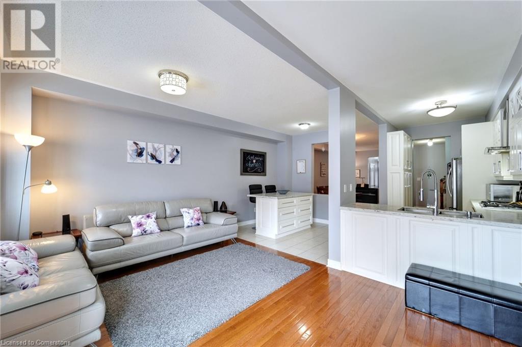 7332 Golden Meadow Court, Mississauga, Ontario  L5W 0B8 - Photo 8 - 40734943