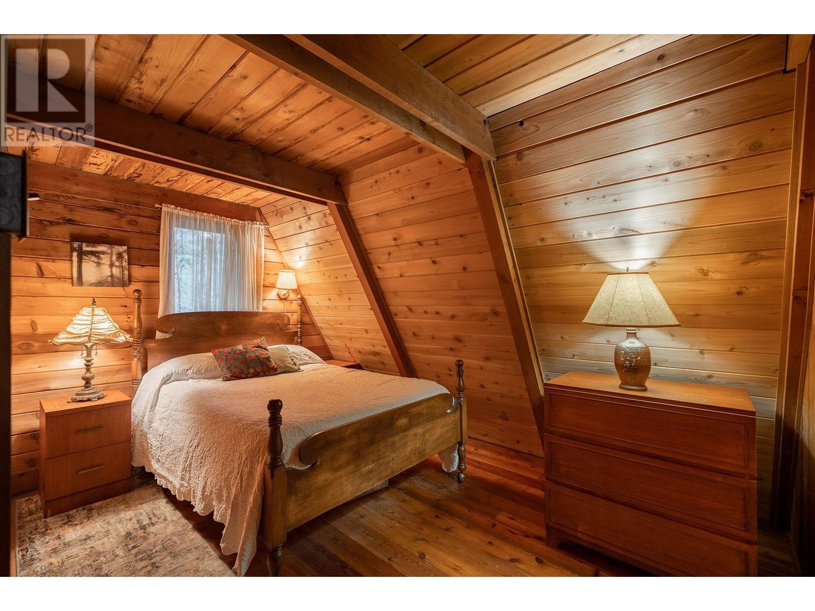 912 Taylor Road, Bowen Island, British Columbia  V0N 1G1 - Photo 11 - R2992222