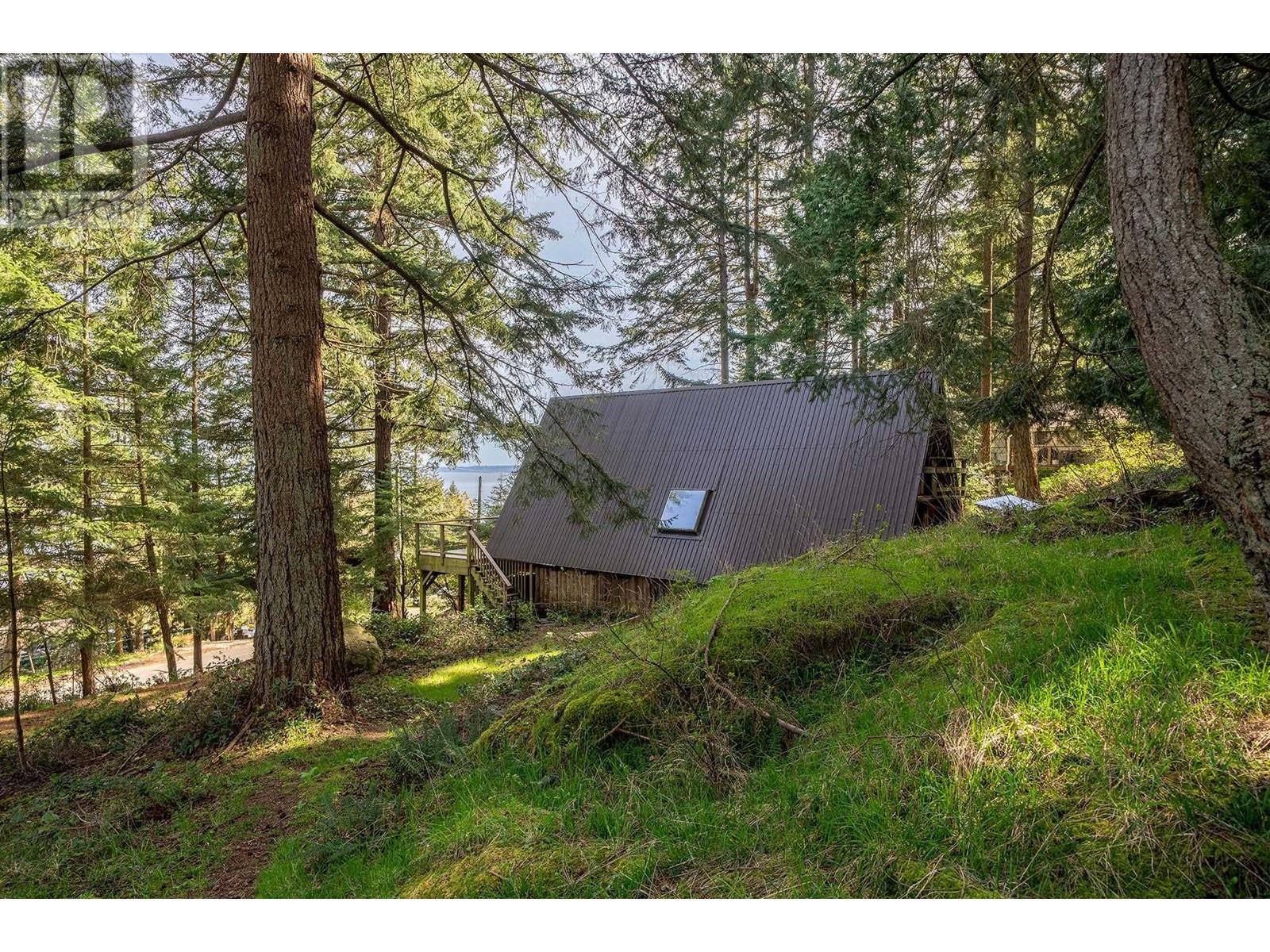 912 Taylor Road, Bowen Island, British Columbia  V0N 1G1 - Photo 17 - R2992222