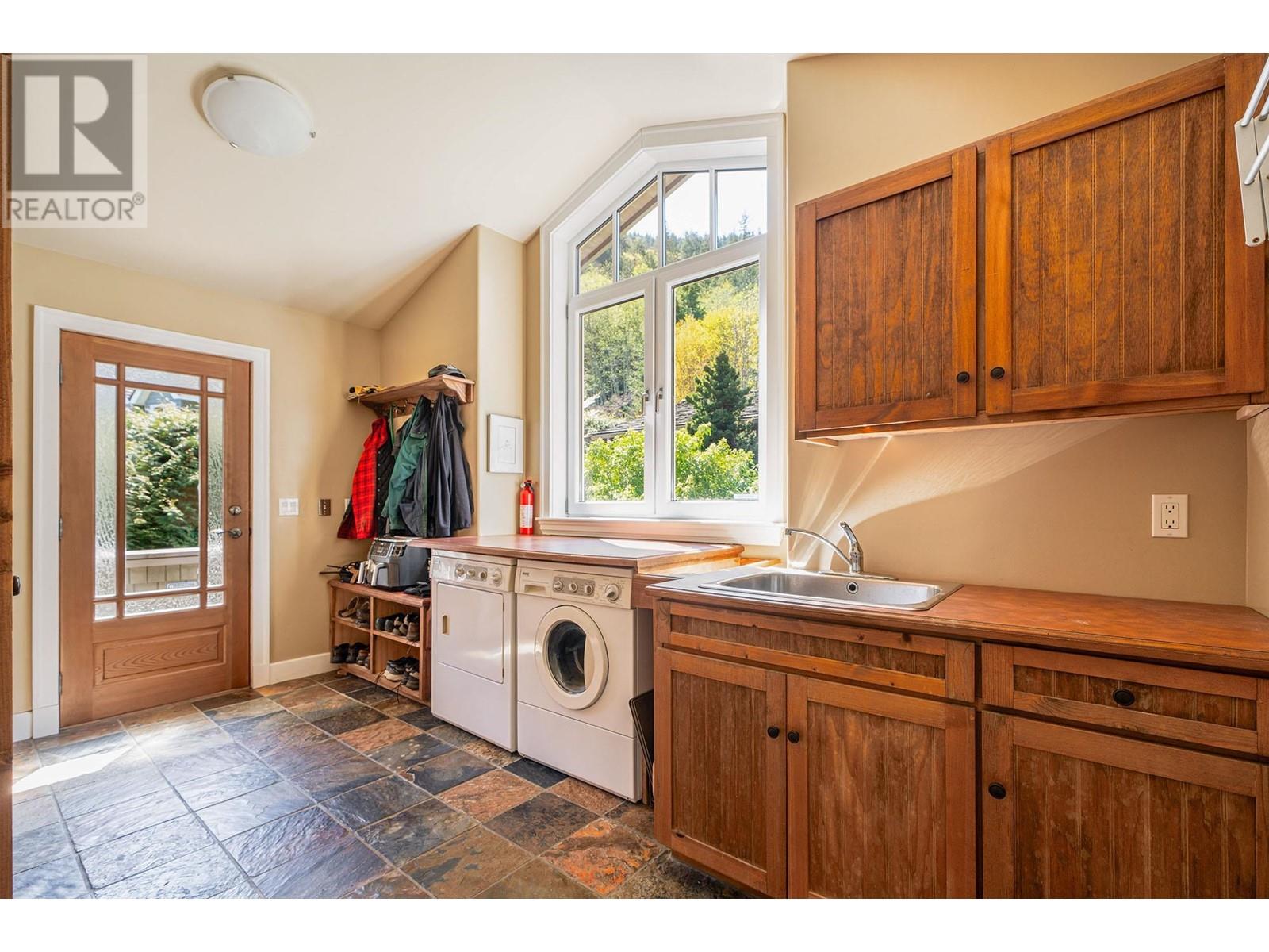 478 Smugglers Cove Road, Bowen Island, British Columbia  V0N 1G2 - Photo 25 - R2992223