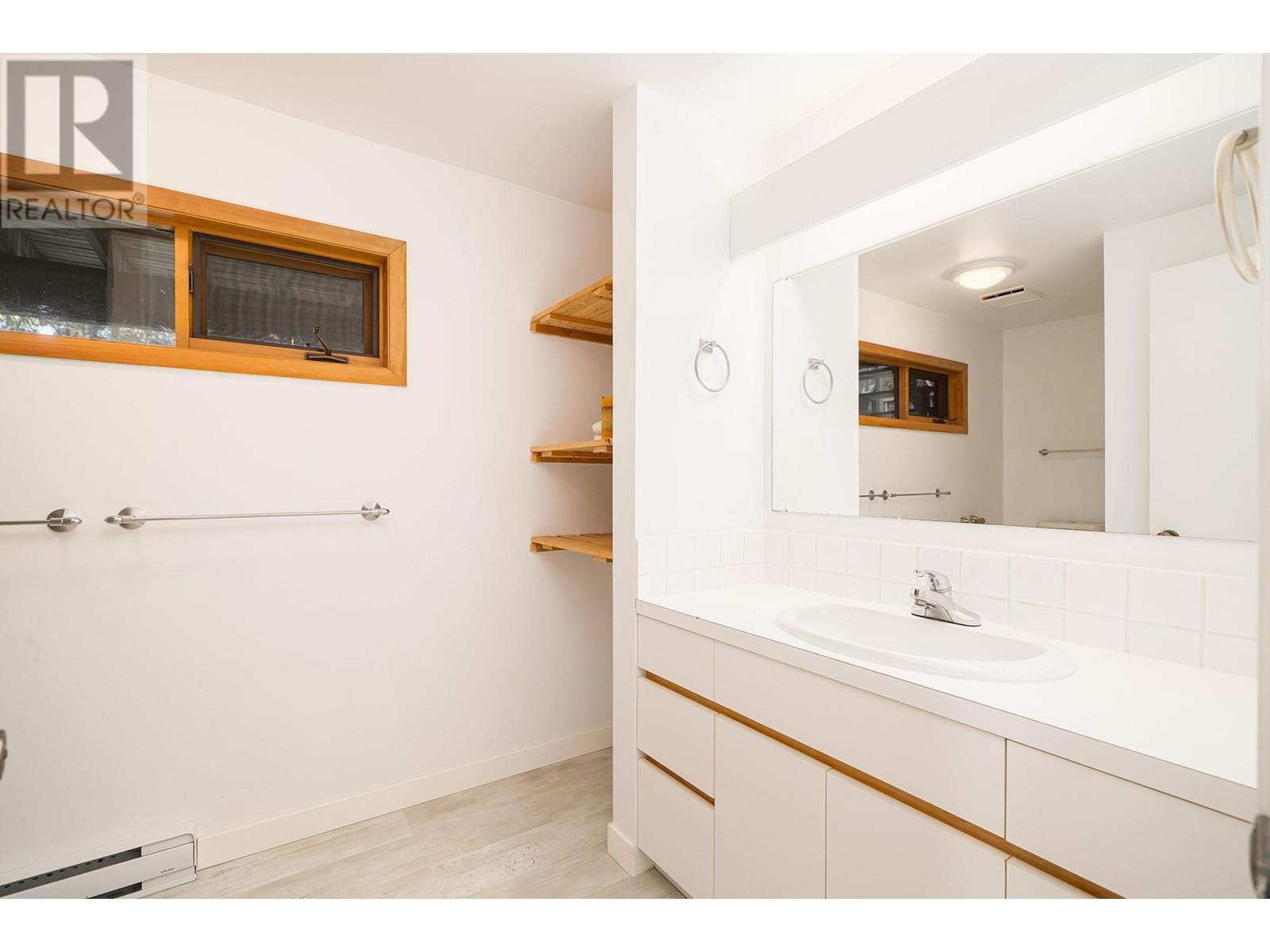 1311 Hillcrest Road, Bowen Island, British Columbia  V0N 1G1 - Photo 19 - R2996184
