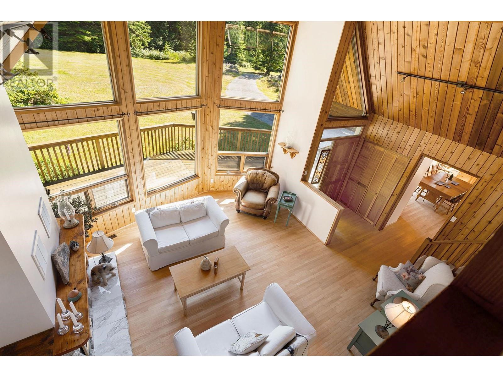 1532 Adams Road, Bowen Island, British Columbia  V0N 1G2 - Photo 2 - R2997610