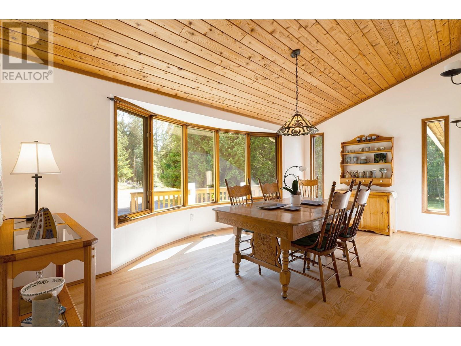 1532 Adams Road, Bowen Island, British Columbia  V0N 1G2 - Photo 11 - R2997610