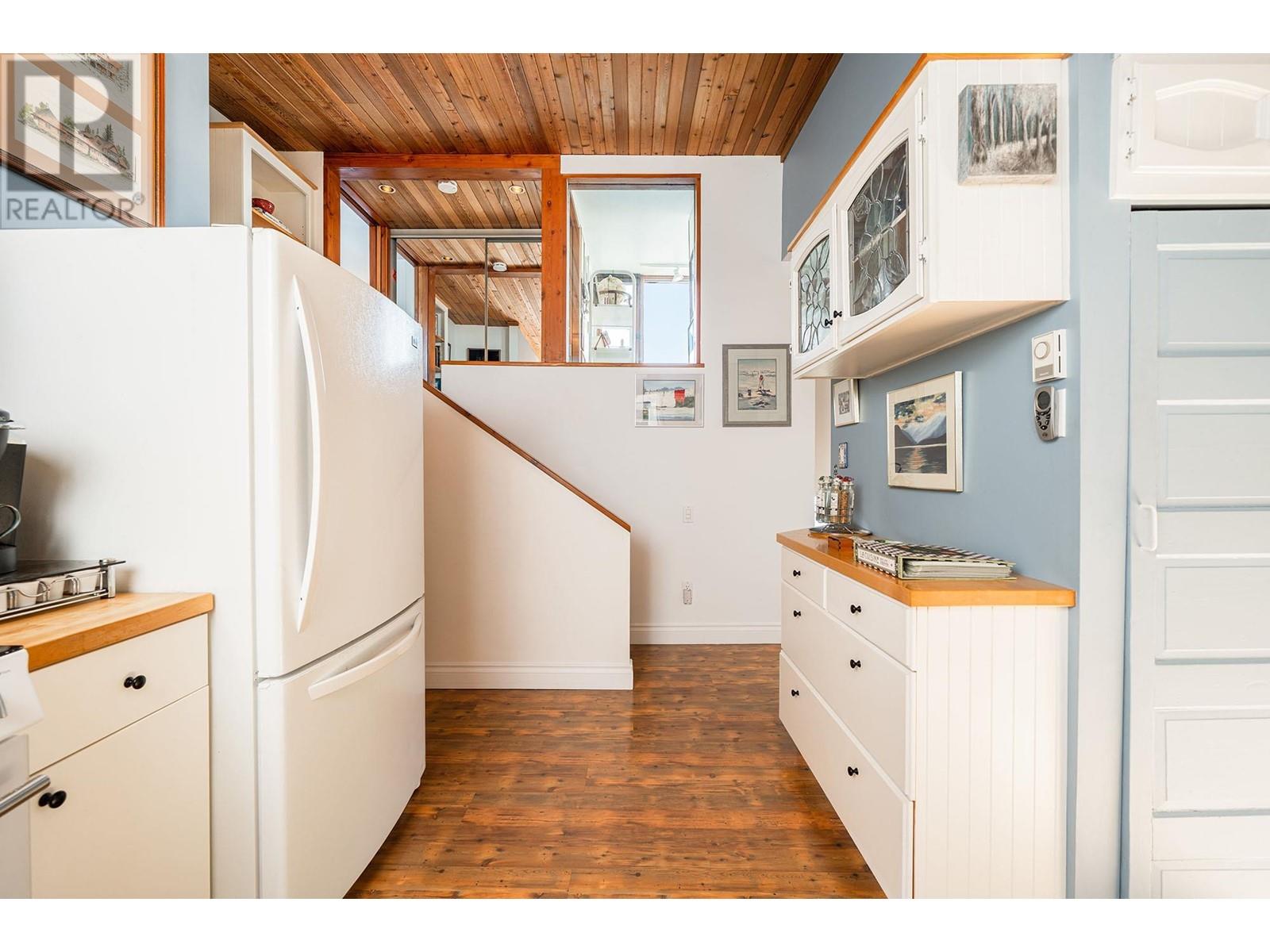 1477 Cleator Road, Bowen Island, British Columbia  V0N 1G1 - Photo 10 - R2999626