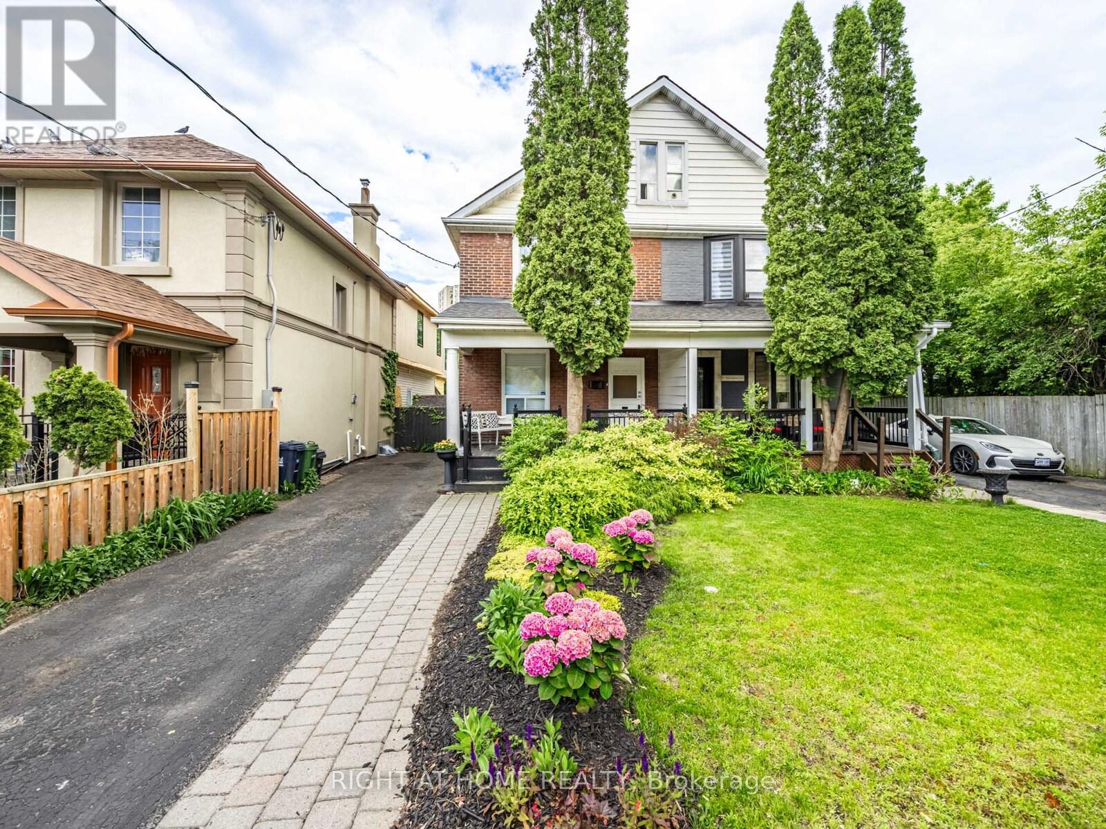 85 BUTTONWOOD AVENUE, Toronto, Ontario