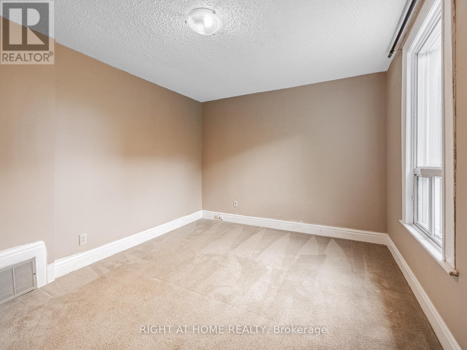85 Buttonwood Avenue, Toronto, Ontario  M6M 2J6 - Photo 16 - W12190696