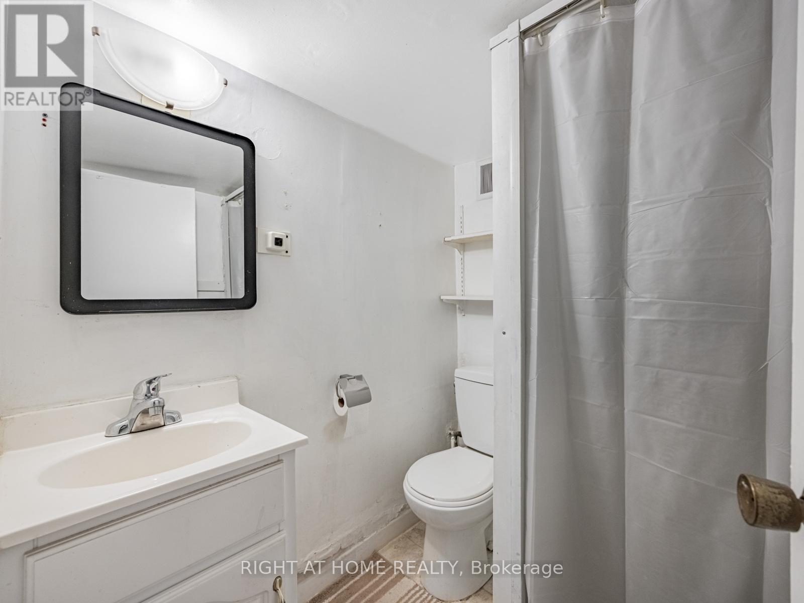 85 Buttonwood Avenue, Toronto, Ontario  M6M 2J6 - Photo 24 - W12190696