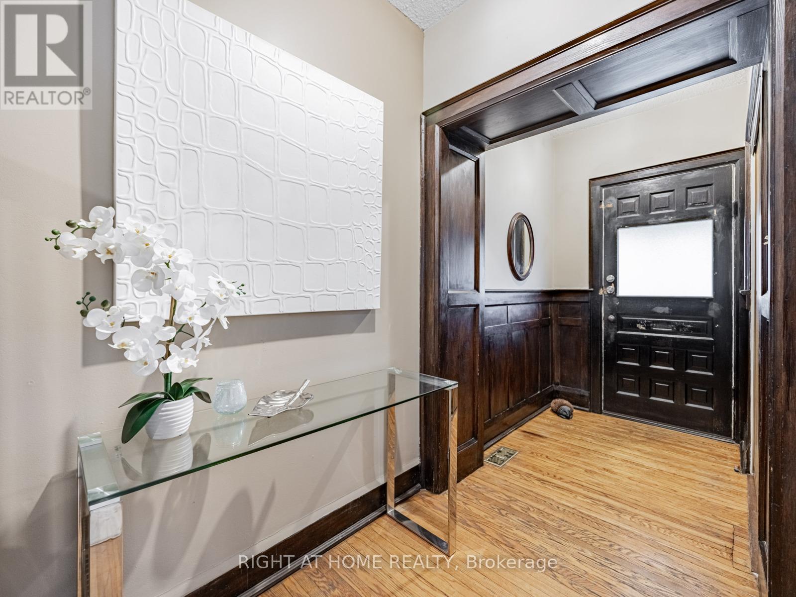 85 Buttonwood Avenue, Toronto, Ontario  M6M 2J6 - Photo 3 - W12190696