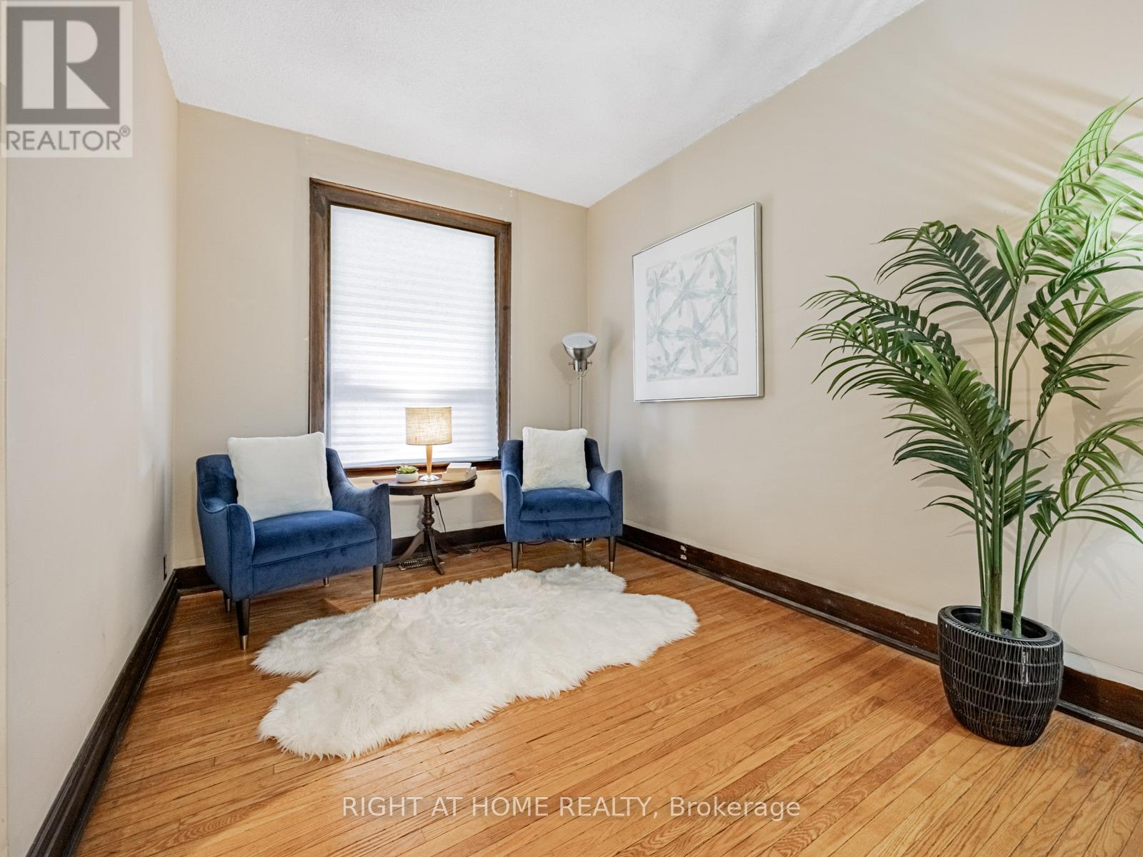 85 Buttonwood Avenue, Toronto, Ontario  M6M 2J6 - Photo 8 - W12190696