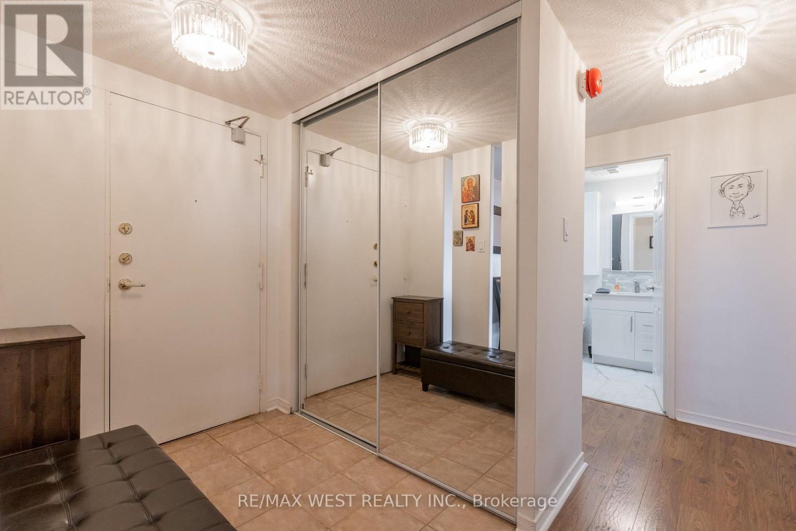 706 - 6720 Glen Erin Drive, Mississauga (Meadowvale), Ontario  L5N 3K8 - Photo 4 - W12190697
