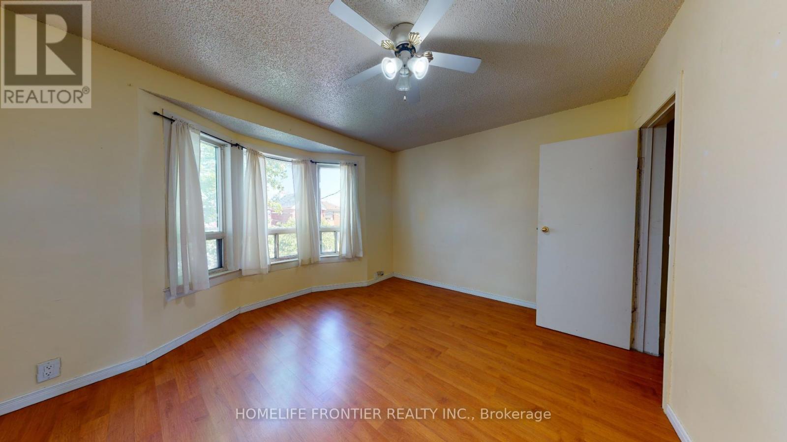2nd Floor - 91 Millicent Street, Toronto, Ontario  M6H 1W3 - Photo 6 - W12190709