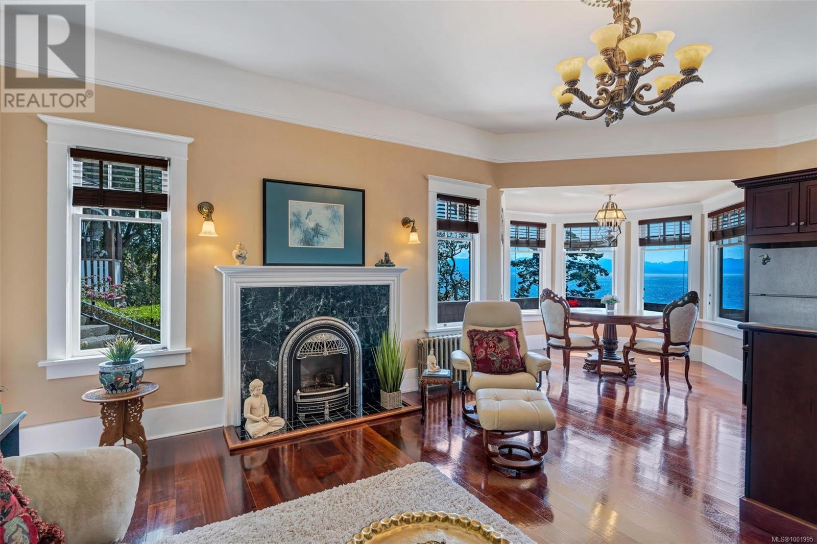 Property at 1926 Crescent Rd image 4