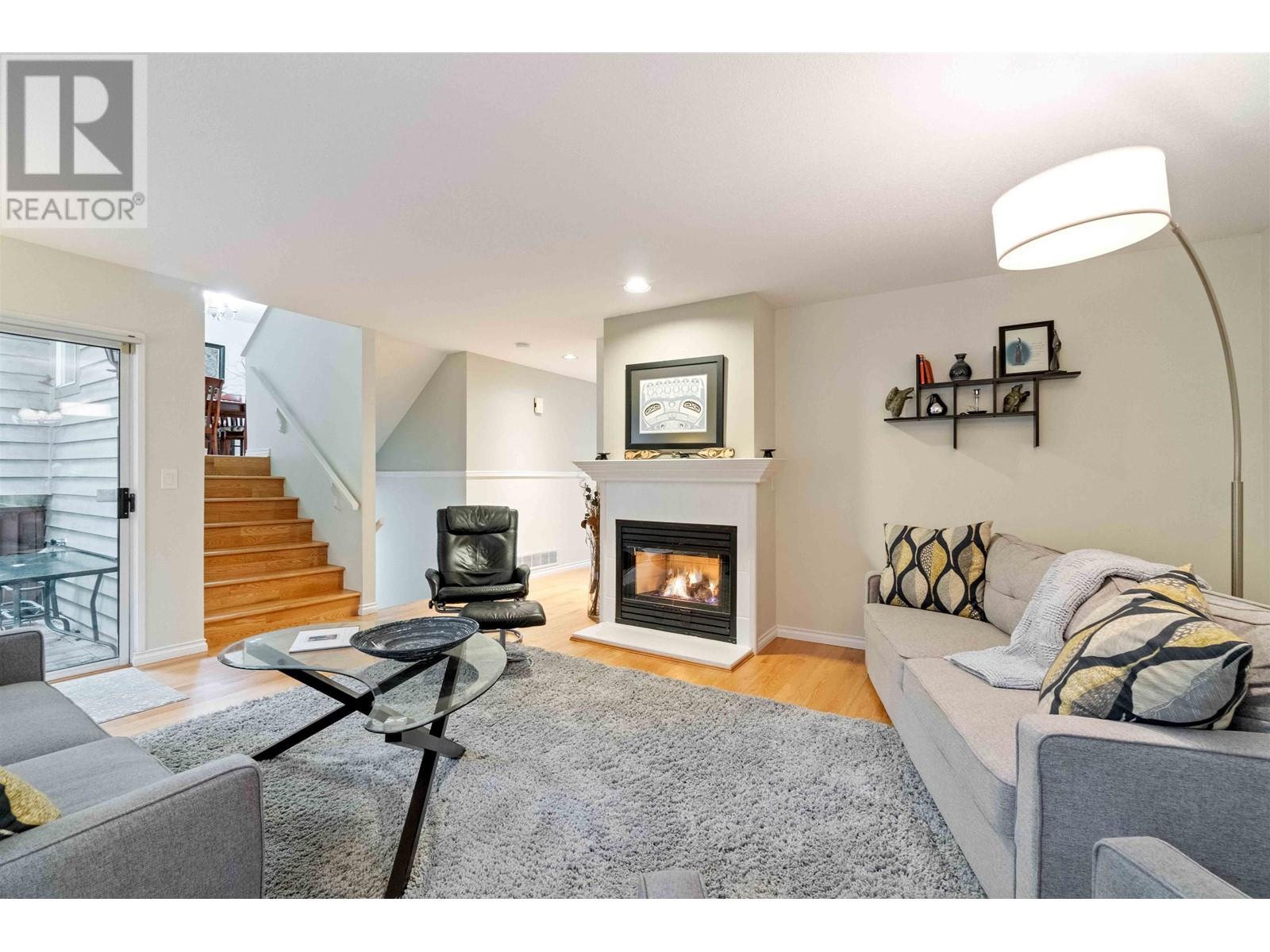 28 Deerwood Place, Port Moody, British Columbia  V3H 4X7 - Photo 4 - R2996009
