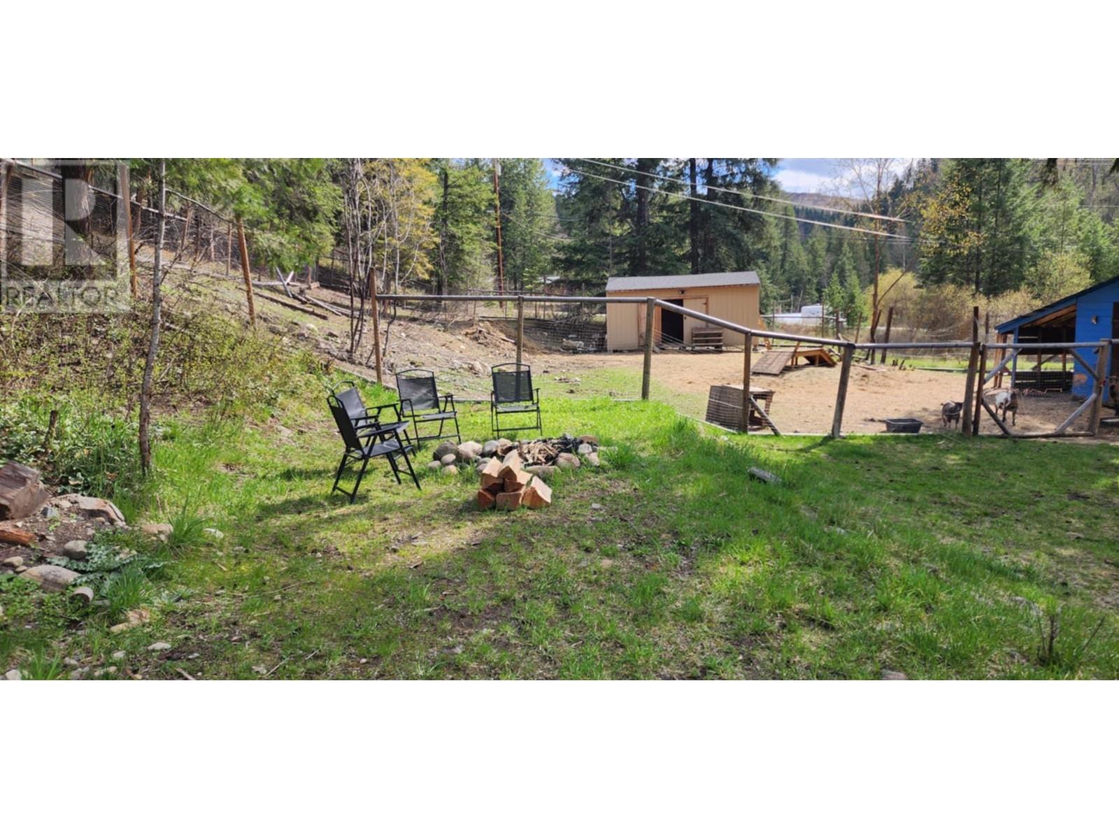 10 Chouinard Road, Cherryville, BC V0E2G3