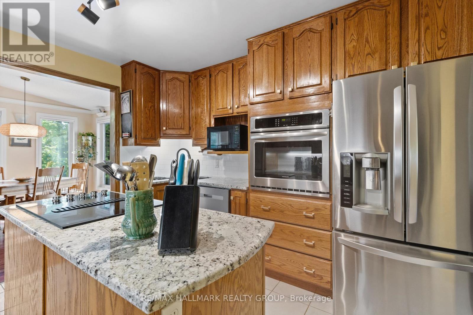 7 Indian Court, Laurentian Valley, Ontario  K8A 7V3 - Photo 22 - X12189642