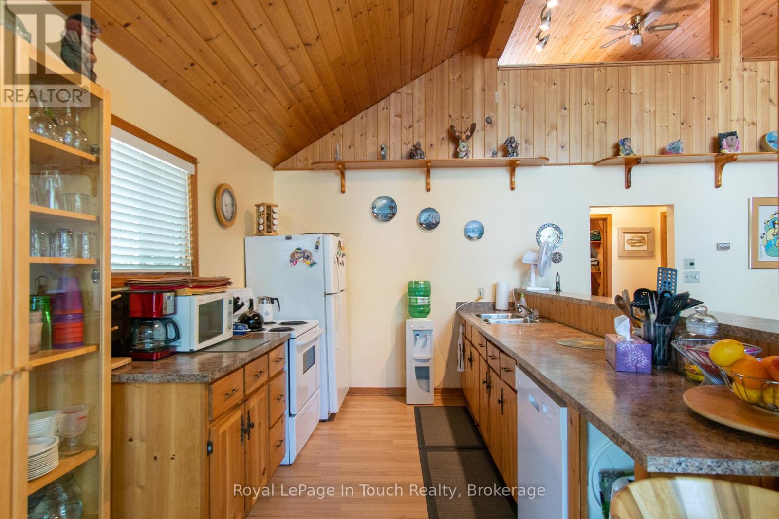 1264 Island 540, Georgian Bay, Ontario  P0E 1E0 - Photo 12 - X12012774