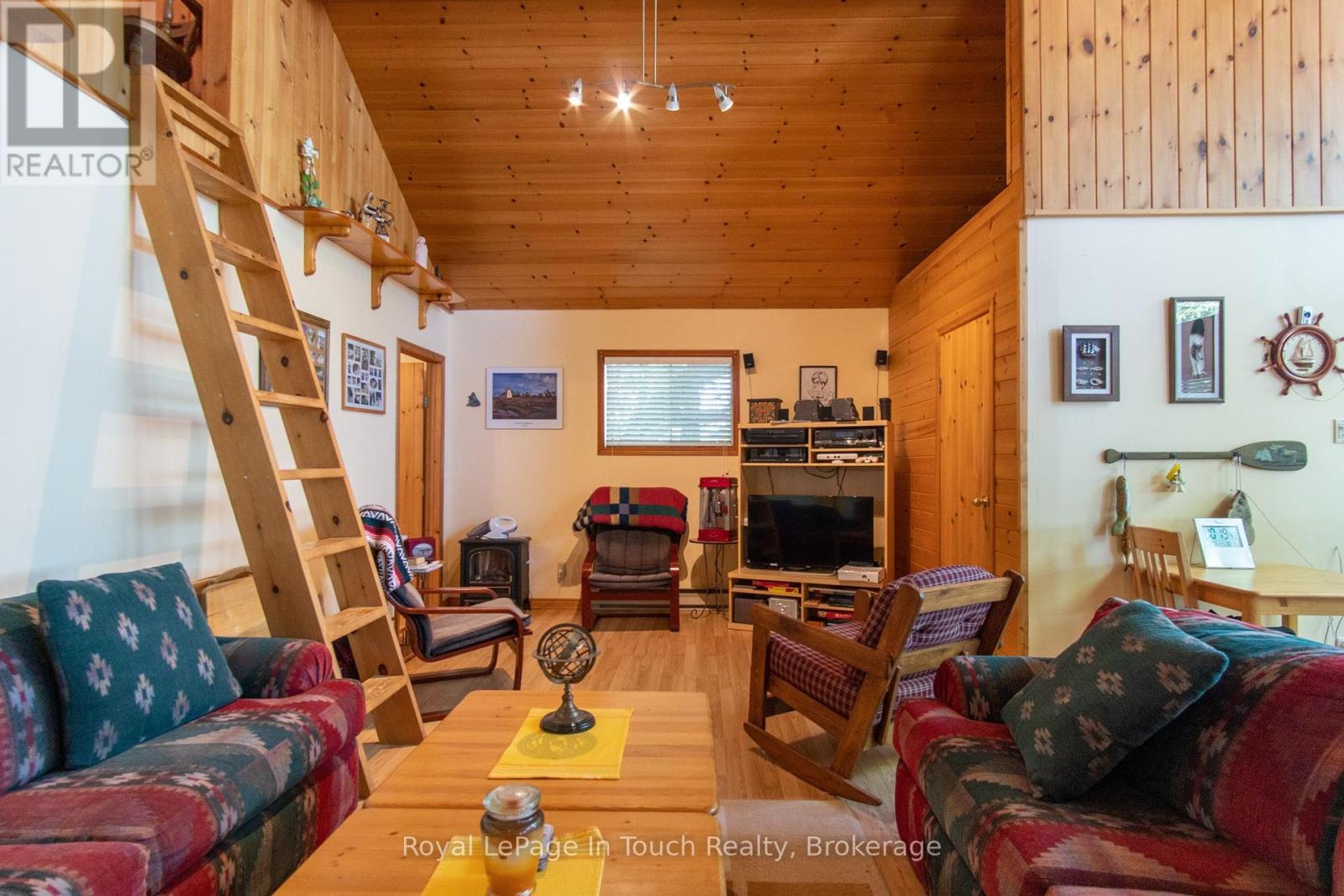 1264 Island 540, Georgian Bay, Ontario  P0E 1E0 - Photo 14 - X12012774