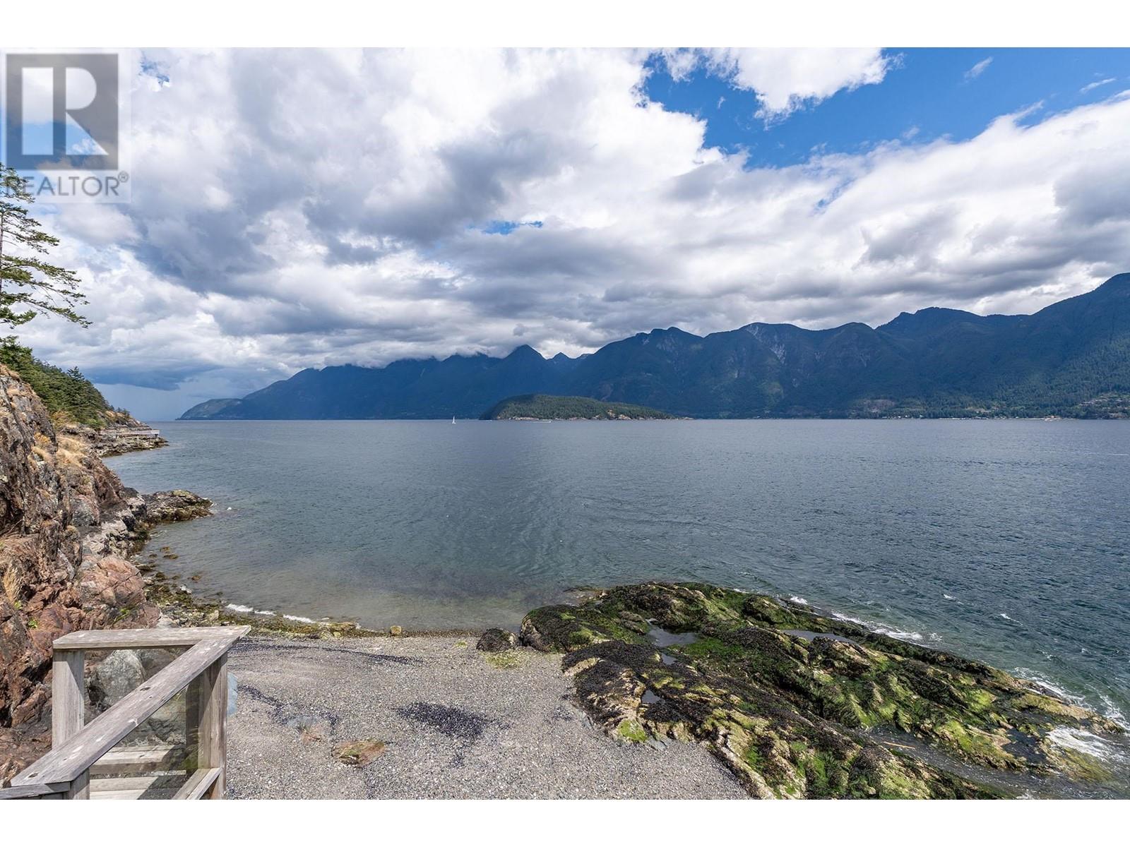 1545 Eagle Cliff Road, Bowen Island, British Columbia  V0N 1G1 - Photo 32 - R2984223