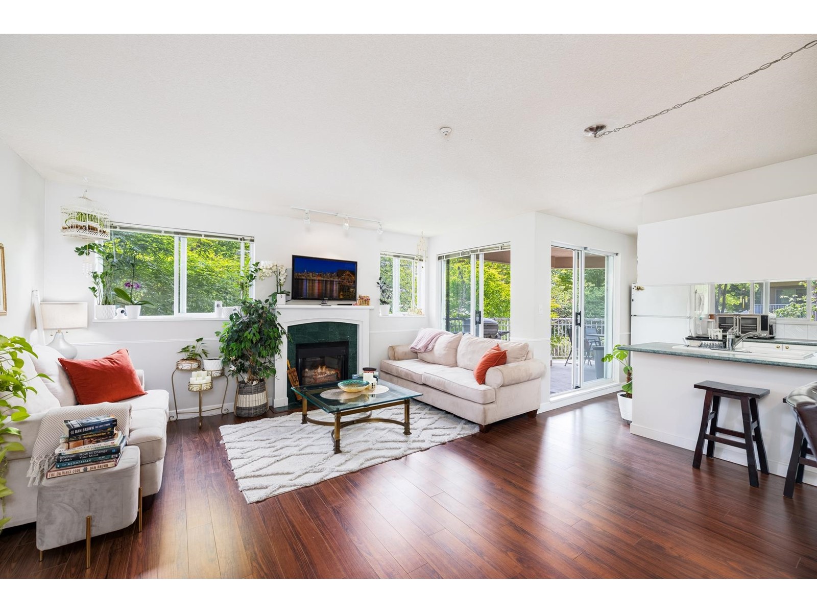 212 13733 74 Avenue, Surrey, British Columbia  V3W 1B8 - Photo 3 - R3010261