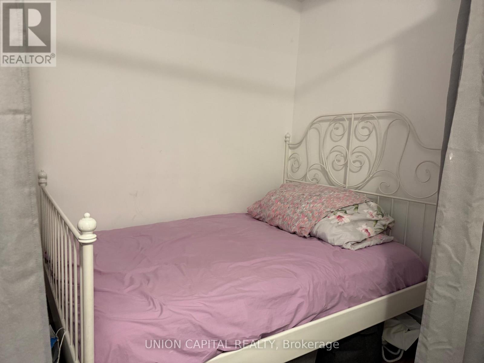 1201 - 9471 Yonge Street, Richmond Hill, Ontario  L4C 0Z5 - Photo 14 - N12152616