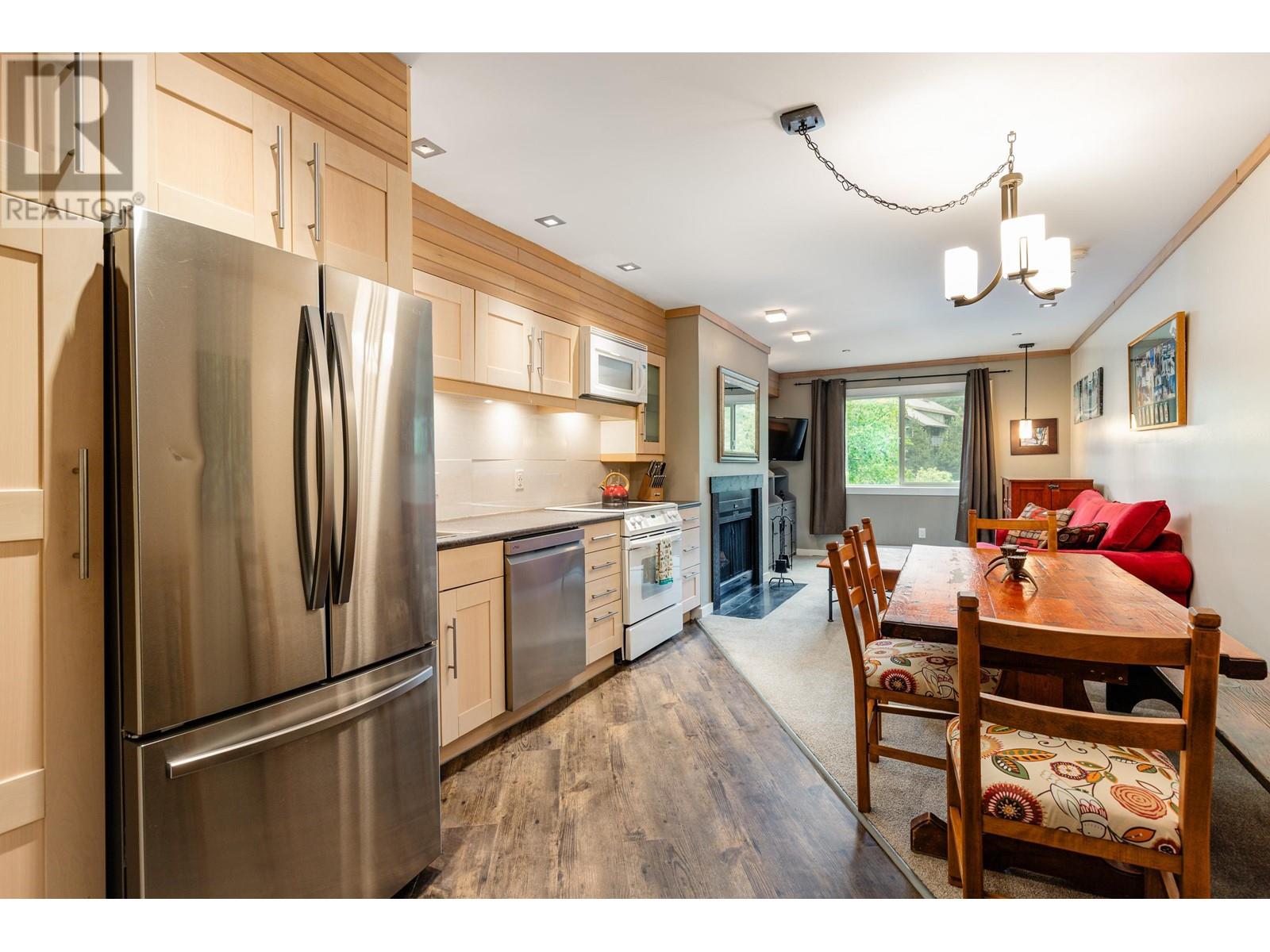 105 2021 Karen Crescent, Whistler, British Columbia  V8E 0H1 - Photo 1 - R3010200