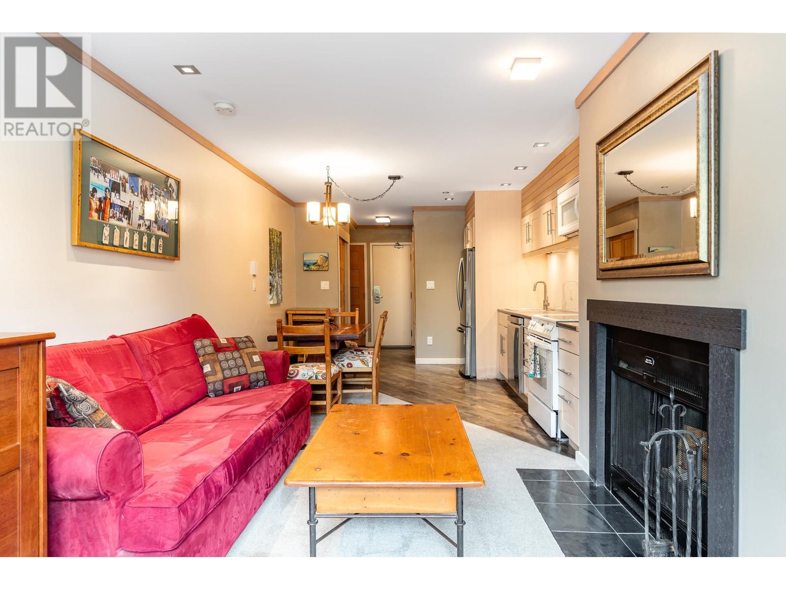 105 2021 Karen Crescent, Whistler, British Columbia  V8E 0H1 - Photo 3 - R3010200