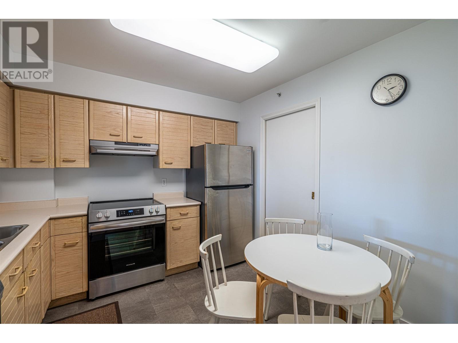 603 1180 Pinetree Way, Coquitlam, British Columbia  V3B 7L2 - Photo 8 - R3010216