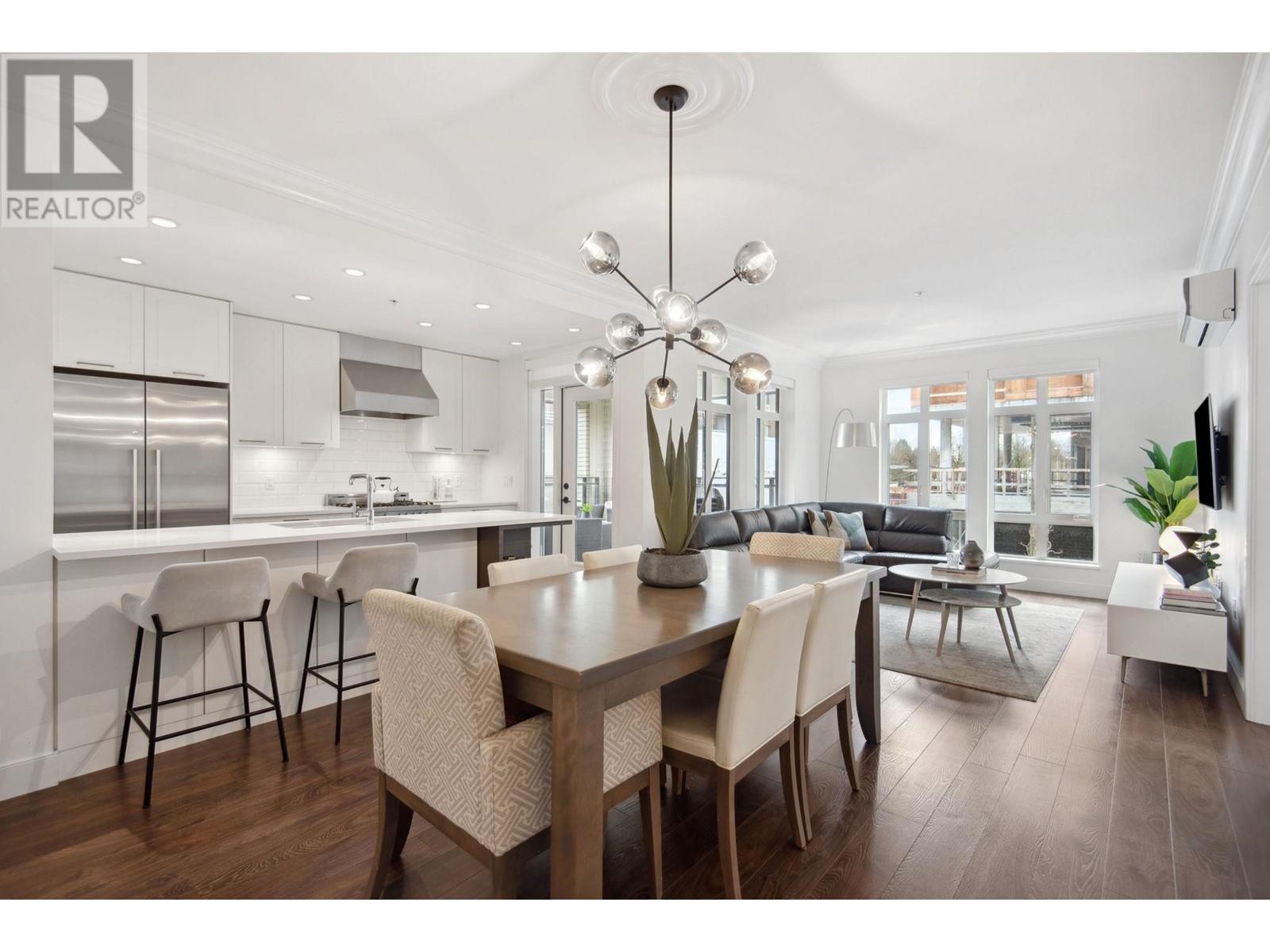 208 168 E 35TH AVENUE, Vancouver, British Columbia