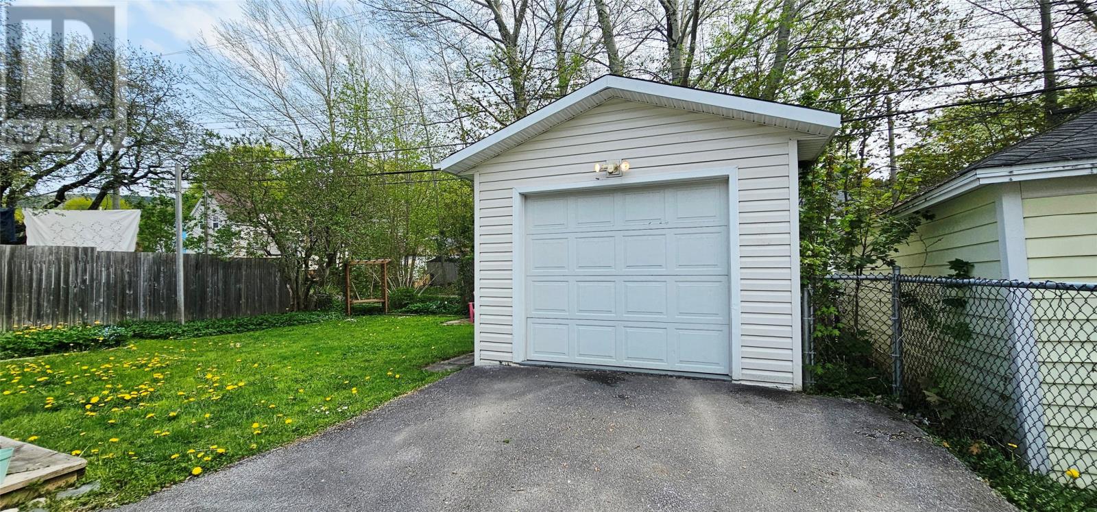 Property at 38 East Valley Road image 4