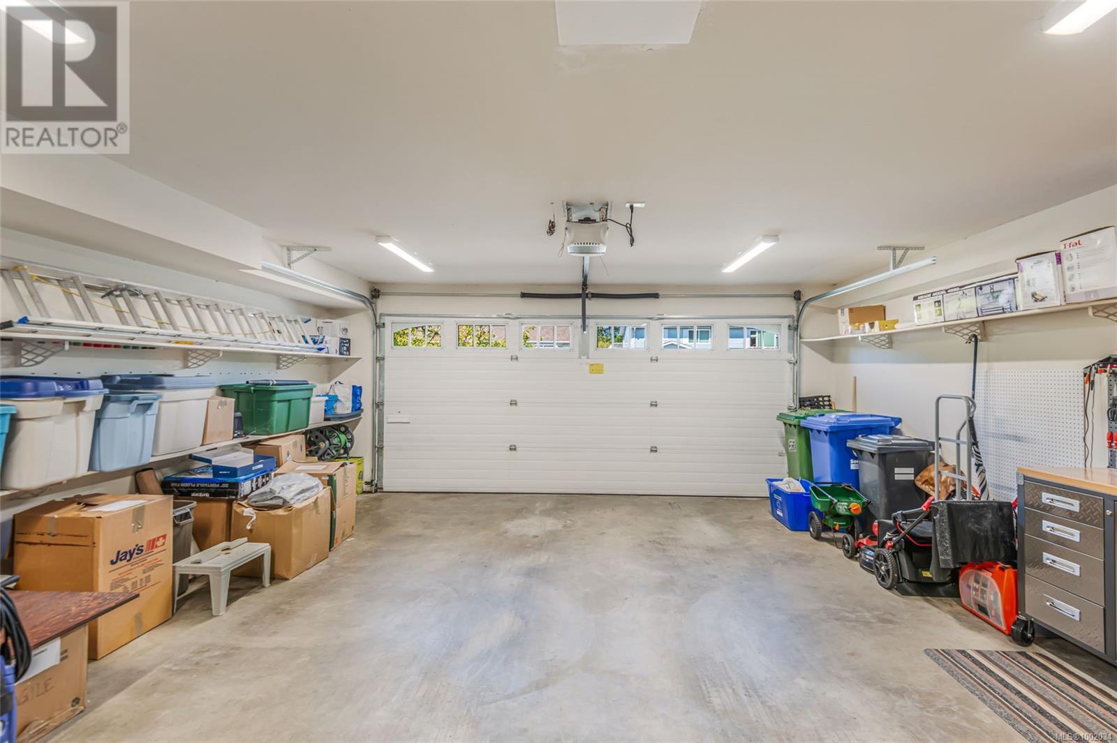 Property at 3596 Huff Dr image 4