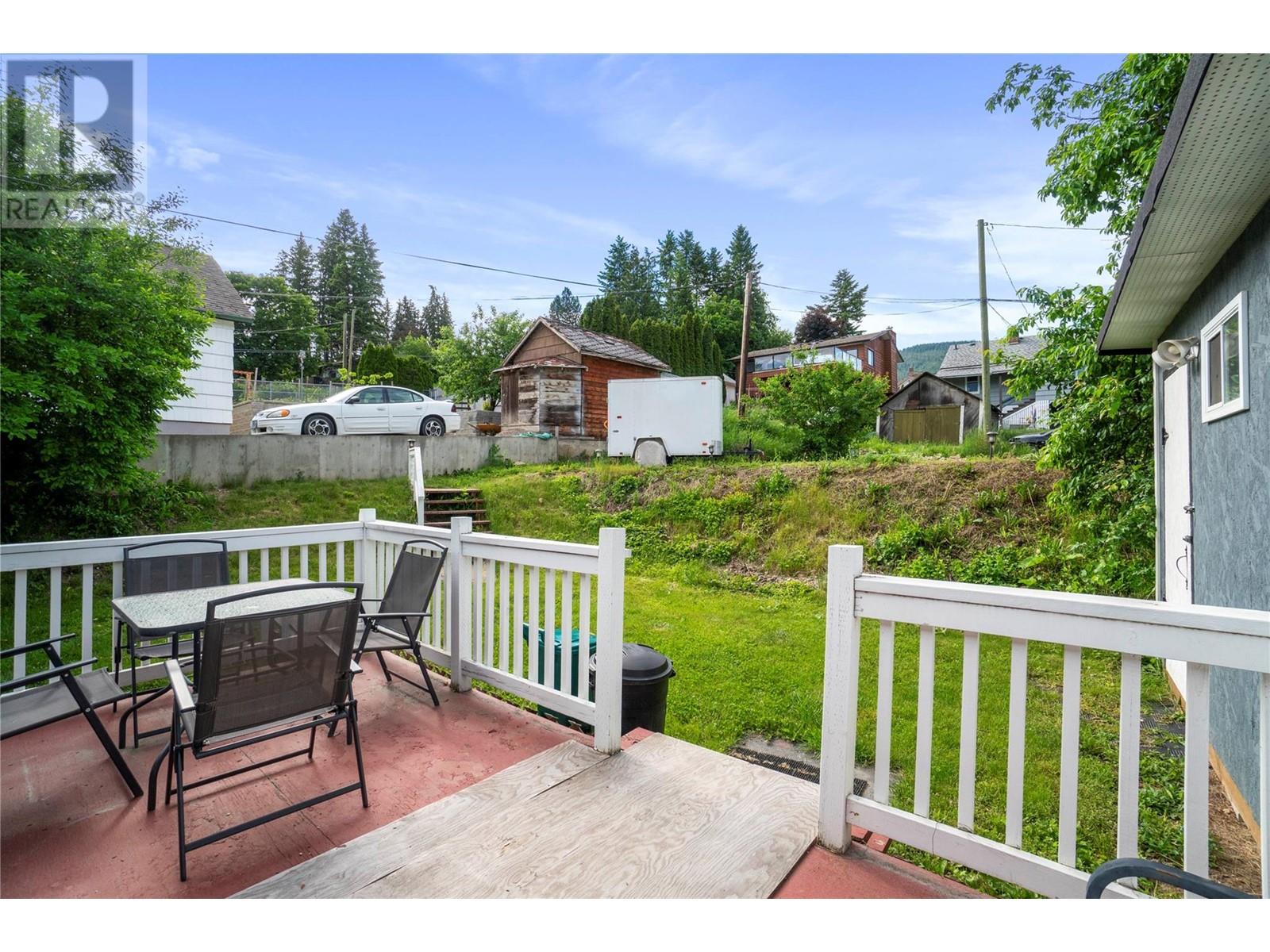 630 Okanagan Se Avenue, Salmon Arm, British Columbia  V1E 1G7 - Photo 26 - 10350350