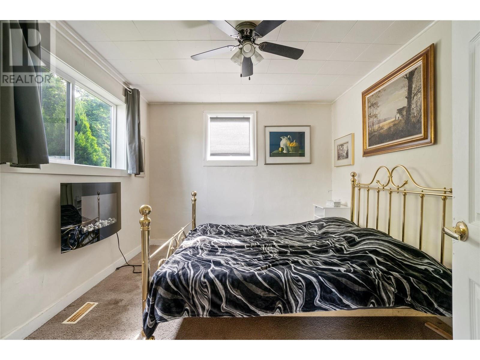 630 Okanagan Se Avenue, Salmon Arm, British Columbia  V1E 1G7 - Photo 19 - 10350350
