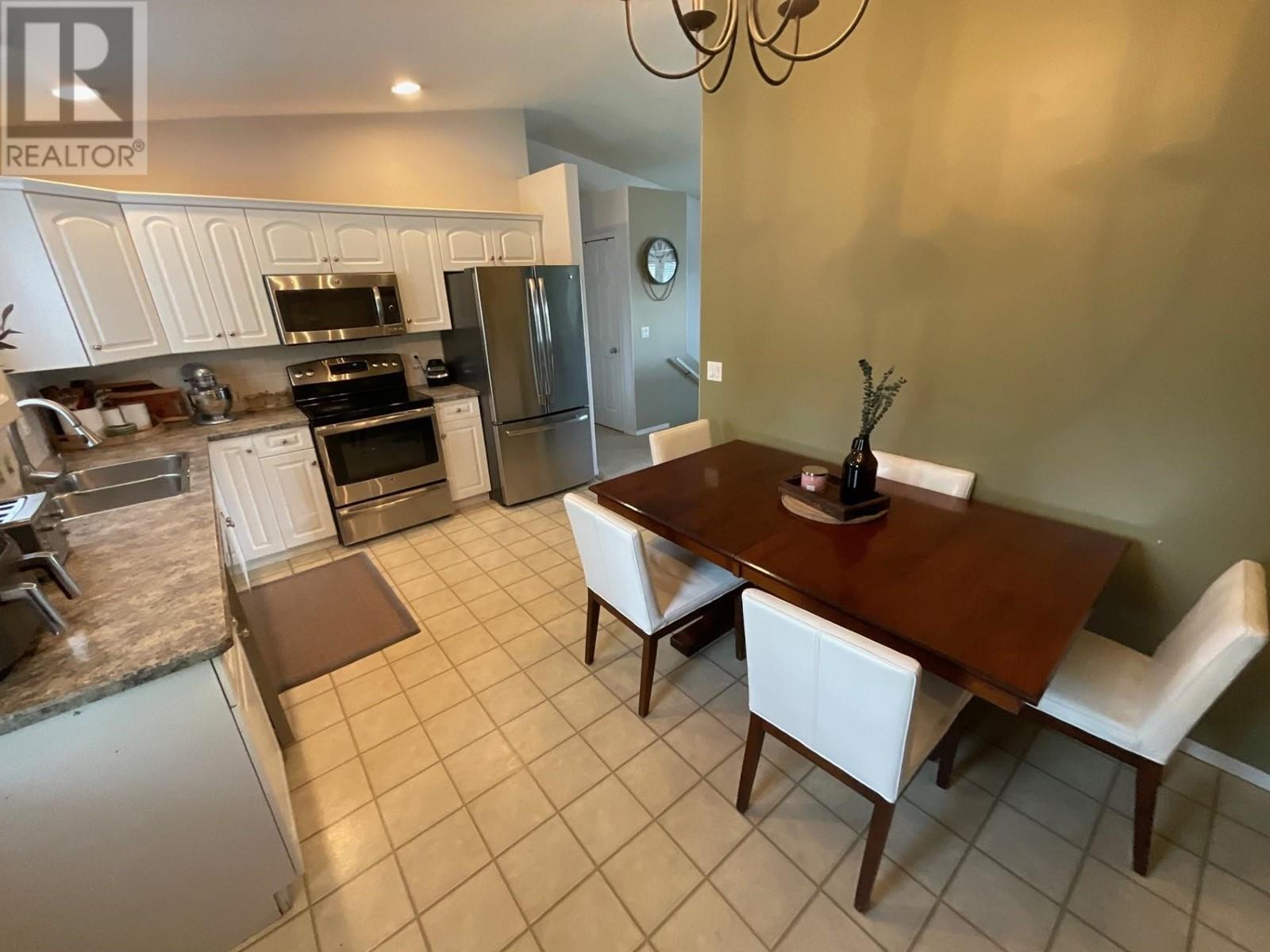 11411 96a Street, Fort St. John, British Columbia  V1J 7E5 - Photo 4 - R3010293