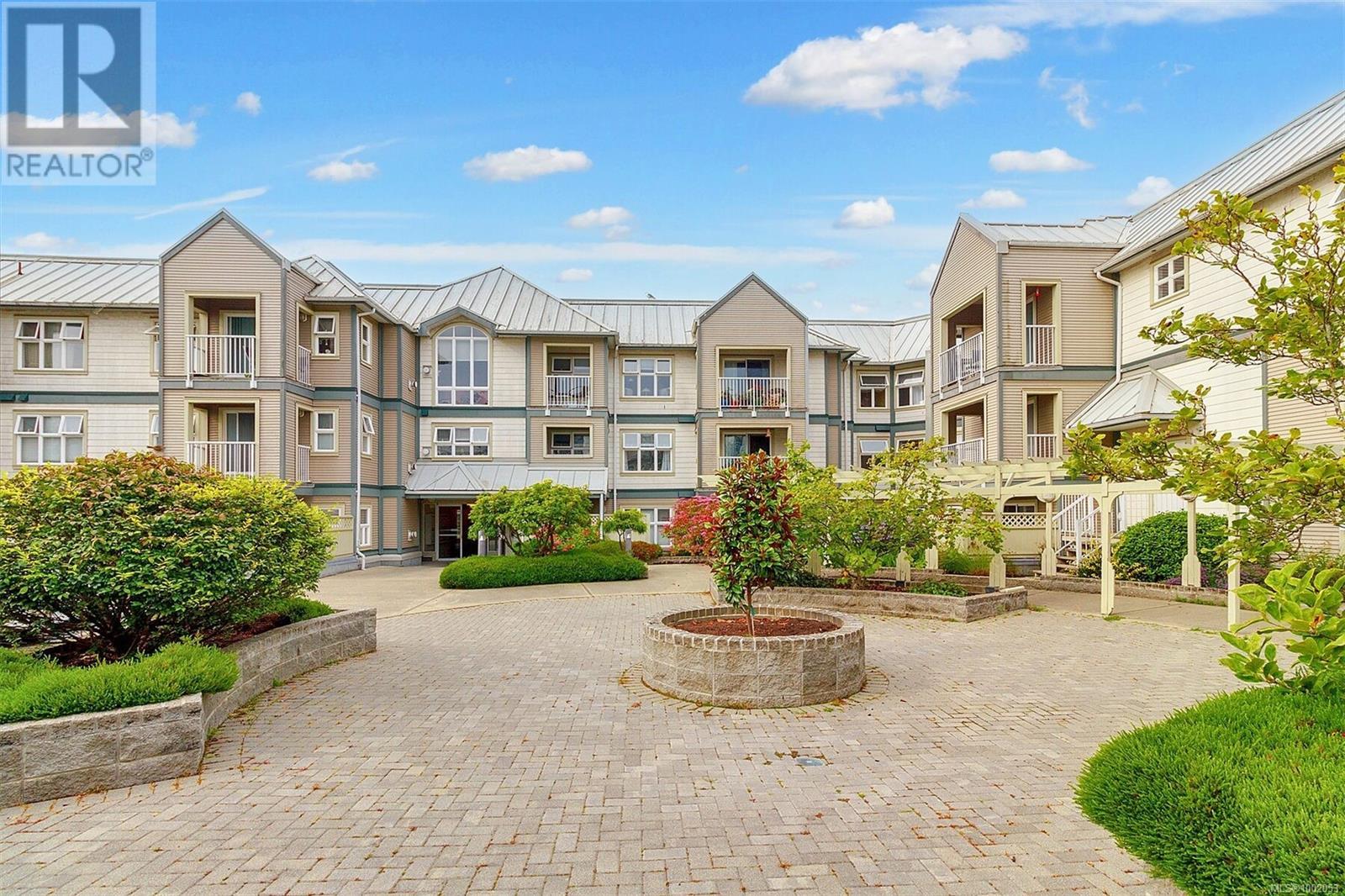 304 3008 Washington Ave, Victoria, British Columbia