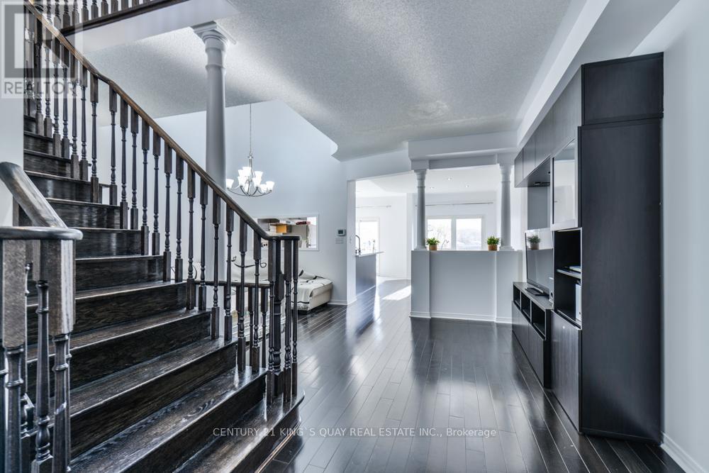 Property at 89 D'AMATO CRESCENT image 4