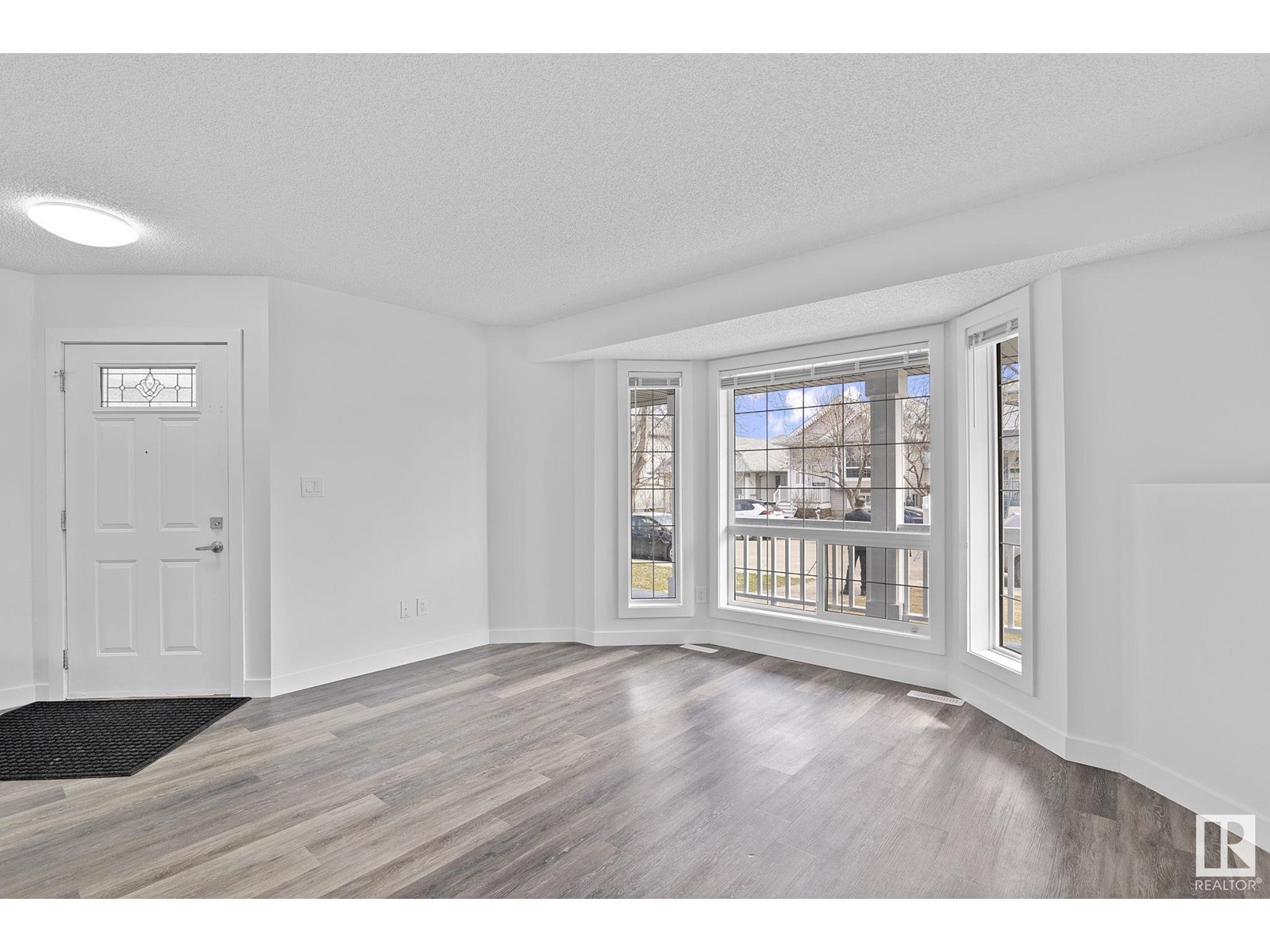 3836 24 St Nw, Edmonton, Alberta  T6T 1K6 - Photo 4 - E4439984